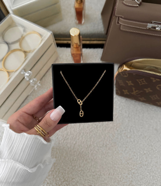 COLLIER DELYA